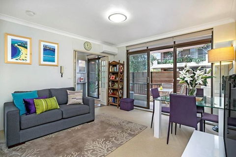 CN016-Modern Crows Nest Apartment, Easy CBD Access - Darwin Holiday 0