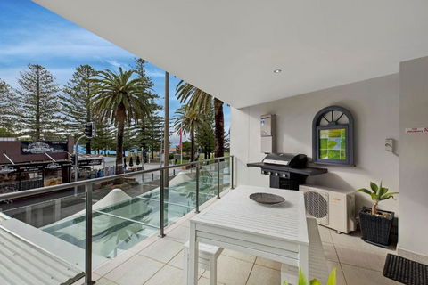 Coast Luxury Apartment 3 - Darwin Holiday 3
