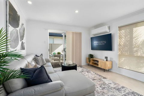 Coastal Central 3Bd Spa SurfersP - Darwin Holiday 0