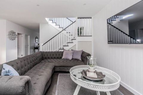 Coastal Chic On Howsam - Darwin Holiday 4