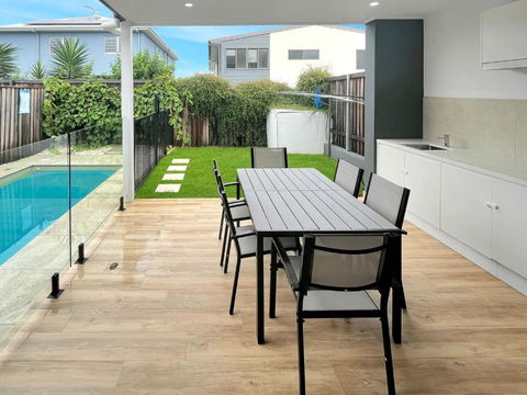 Coastal Comfort - Darwin Holiday 1
