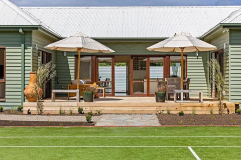 Coastal Cool -Pool, Tennis Court - Darwin Holiday 4