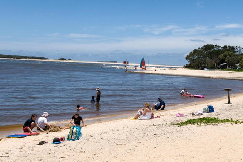 COASTAL ESCAPE@ The Cosmopolitan Unit 20806 - Darwin Holiday 2