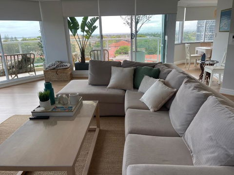 Coastal Luxury - Darwin Holiday 2