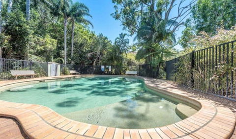 Coconuts - 3 Bedroom 3 Bathroom Townhouse With Tennis Court - Darwin Holiday 0