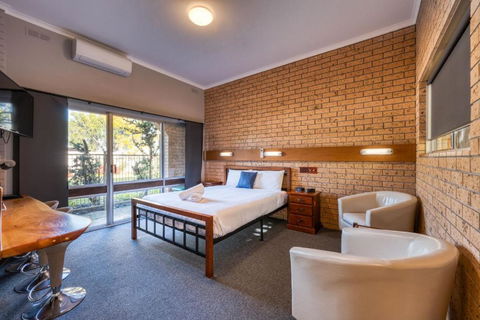 Colac Mid City Motor Inn - Darwin Holiday 3