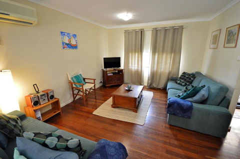 Cole Cottage - Kalbarri WA - Darwin Holiday 2
