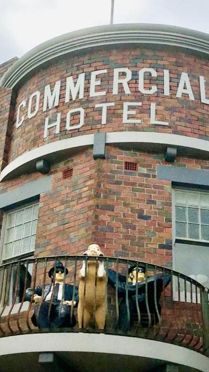 COMMERCIAL HOTEL KANIVA - Darwin Holiday 3