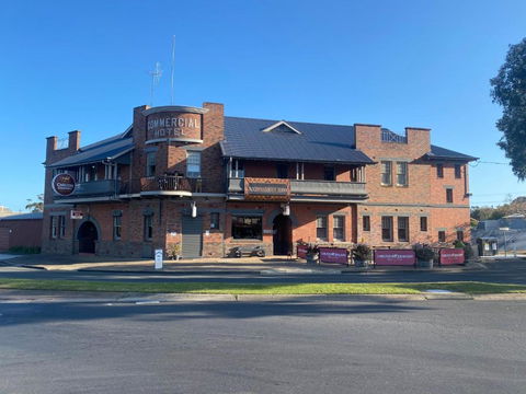 COMMERCIAL HOTEL KANIVA - Darwin Holiday 0