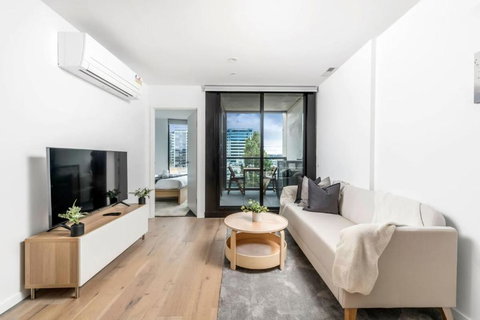 Delight In The Heart Of Canberra - Darwin Holiday 3