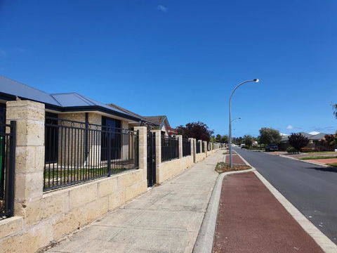 Dalyellup Private Guest House Unit - Darwin Holiday 1