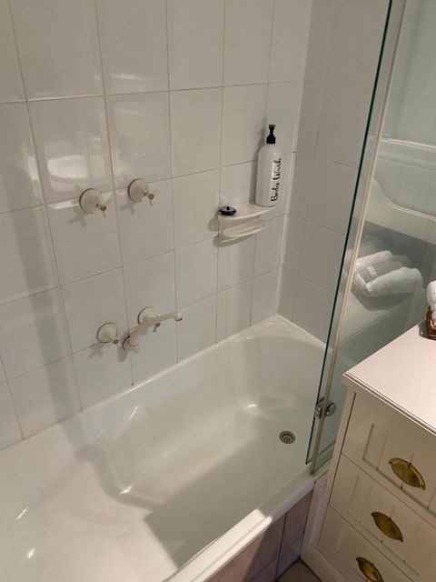 Creek Cottage Bed And Breakfast Traralgon - Darwin Holiday 4