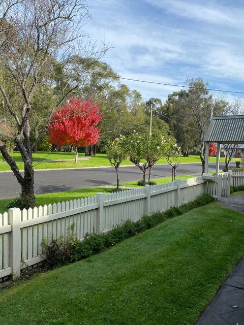 Creek Cottage Bed And Breakfast Traralgon - Darwin Holiday 3