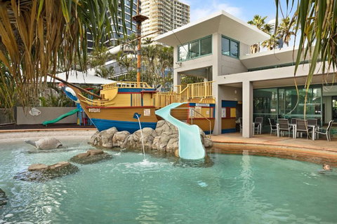 Crown Towers Luxury 3 Bedroom Apartment - CoastHM - Darwin Holiday 2