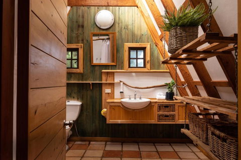 Currawong - Freycinet Holiday Houses - Darwin Holiday 1