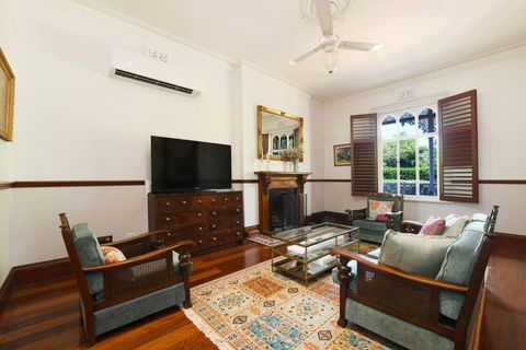Currawong House - Darwin Holiday 3
