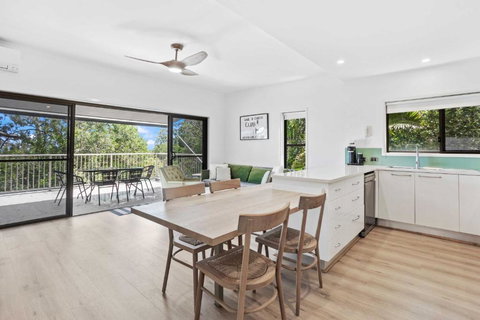 Currumbin Estuary Escape, 2 Bedroom Water Views - Darwin Holiday 0