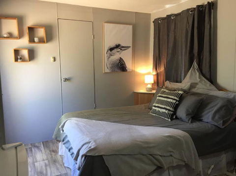 Cute Private Studio Flat With AIRCON! - Darwin Holiday 3