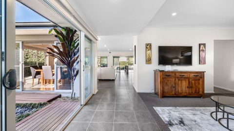 Cypress Point Lodge - The Vintage - Darwin Holiday 2