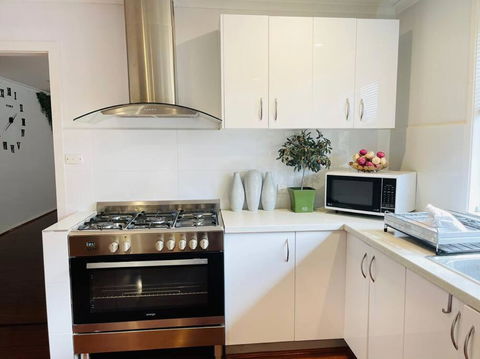 D130 The Link Fantasy Place - Darwin Holiday 4