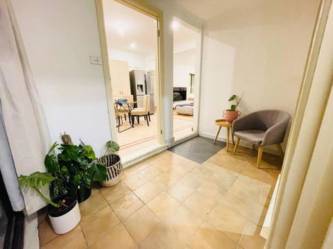 D139 Norfolk Cottage Stay - Darwin Holiday 2