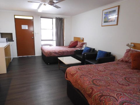 Dalby Parkview Motel - Darwin Holiday 3