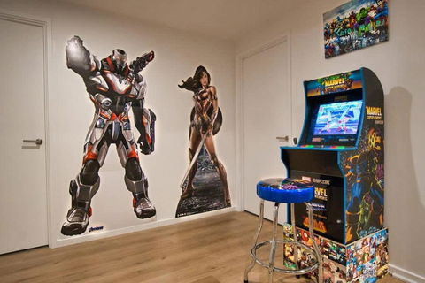 DC Vs Marvel Theme Ft Arcade Machine Pool Gym Sauna BBQ - Darwin Holiday 2