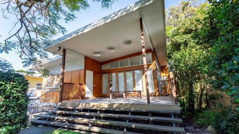 Decked Out For A Fantastic Holiday - Winnett St, Woorim (Upstairs Only) - Darwin Holiday 0