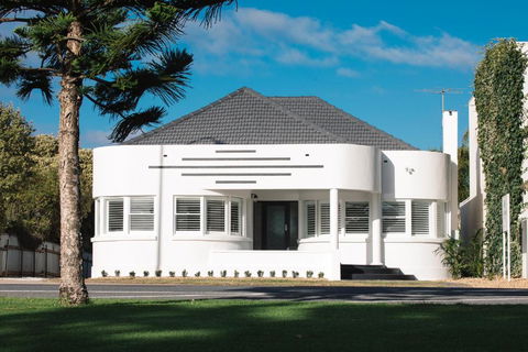 Deco Beach Luxury Apartments - Darwin Holiday 0