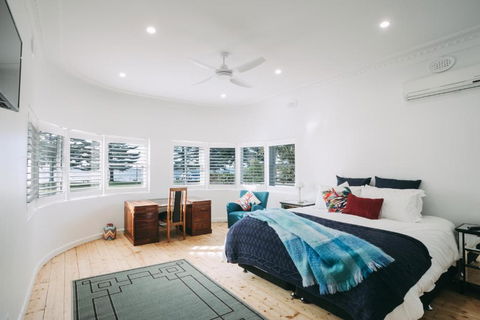 Deco Beach Luxury Apartments - Darwin Holiday 4