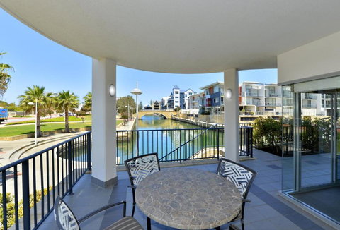 Del Mar 1 - Darwin Holiday 0