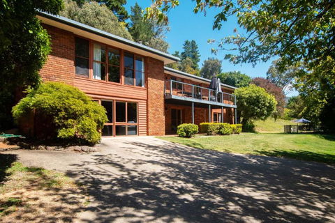 Delany Lodge - 5 Bedrooms - Darwin Holiday 0