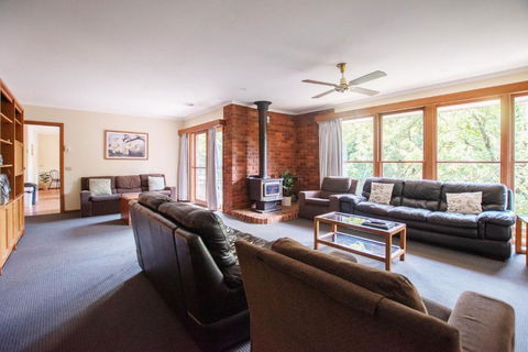 Delany Lodge - 5 Bedrooms - Darwin Holiday 3