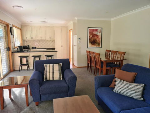 DELANY VILLAS BRIGHT - Spa Luxury On Delany Avenue - Darwin Holiday 0