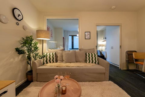 Deluxe Emporium 1BR Suite - Central Shopping Spot - Darwin Holiday 2