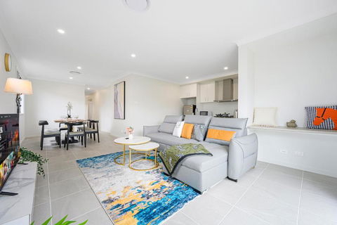 Denham Court 4Br With Central AC & WiFi Near Coles - Darwin Holiday 2
