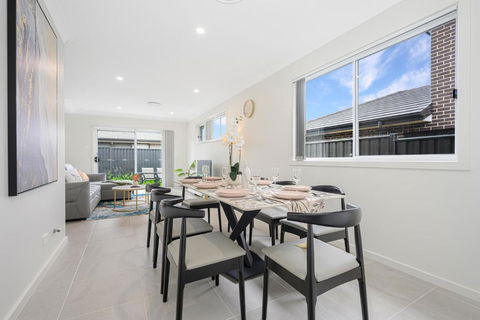 Denham Court 4Br With Central AC & WiFi Near Coles - Darwin Holiday 0