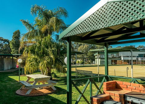 Deniliquin Country Club Motor Inn - Darwin Holiday 2