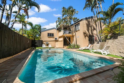 Descola 10 - Darwin Holiday 1