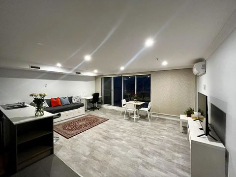 Dana-Cozy Apartment With Shared Entry In The City - Darwin Holiday 0