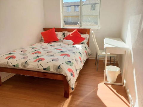 Dana-Private Room In A 3-Bedroom Apartment-3 - Darwin Holiday 0