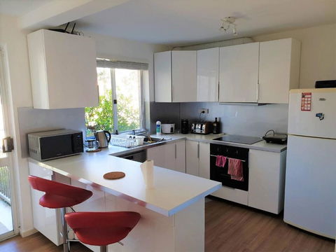 Dana-Private Room In A 3-Bedroom Apartment-3 - Darwin Holiday 3