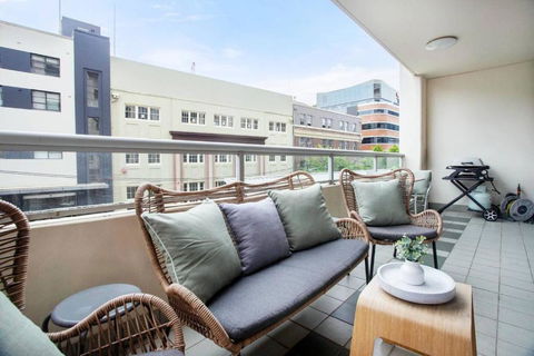 Darling Harbour Delight - A Pyrmont Scandi-chic Stay - Darwin Holiday 3
