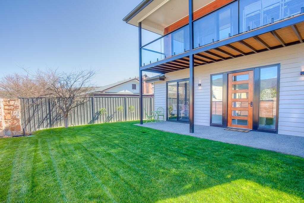 Bright VIC Darwin Holiday