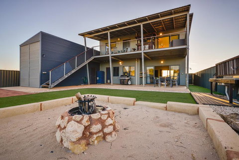 27 Osprey Way - Amazing Pet-Friendly Beach House With Gulf Views - Darwin Holiday 1