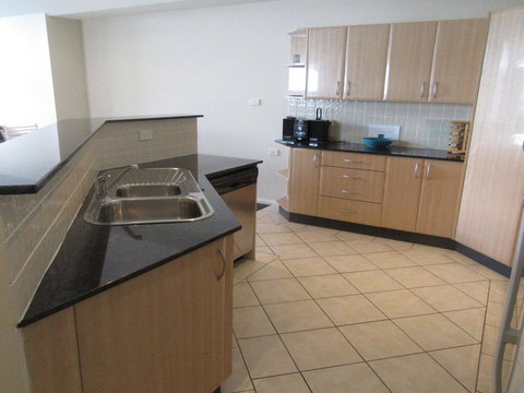 27b Christmas Bush Avenue - Duplex In Nelson Bay Walking Distance To Dutchies Beach - Darwin Holiday 2