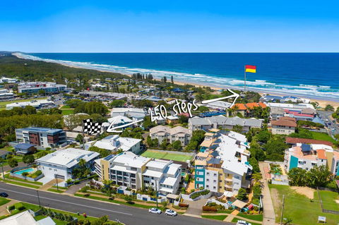 2BR Coolum Beach , Rooftop Terrace, Spa, Tennis, Pool - Darwin Holiday 2