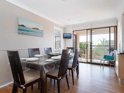 3 'ENDEAVOUR', 13 ONDINE CL - LARGE THREE BEDROOM UNIT WITH FILTERED WATER VIEWS - Darwin Holiday 1