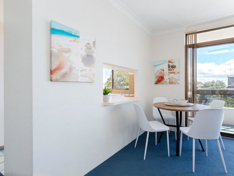 3 'The Commodore' , 9-11 Donald Street - Great Unit In The Heart Of Town - Darwin Holiday 1