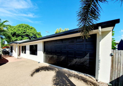3 Bedroom Central Home - Darwin Holiday 0
